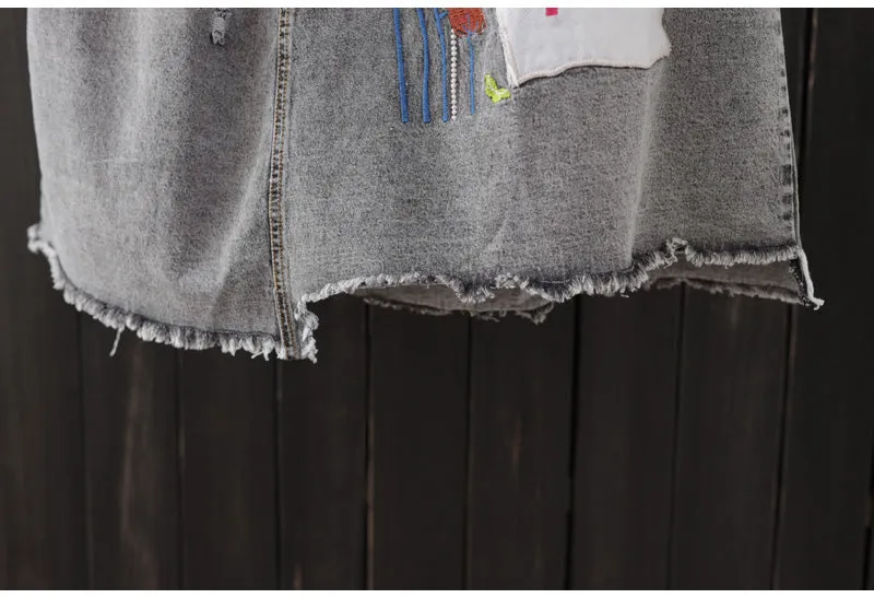 AUTUMN DENIM MIDI SKIRT WITH MIXED PATCHES IN GREY