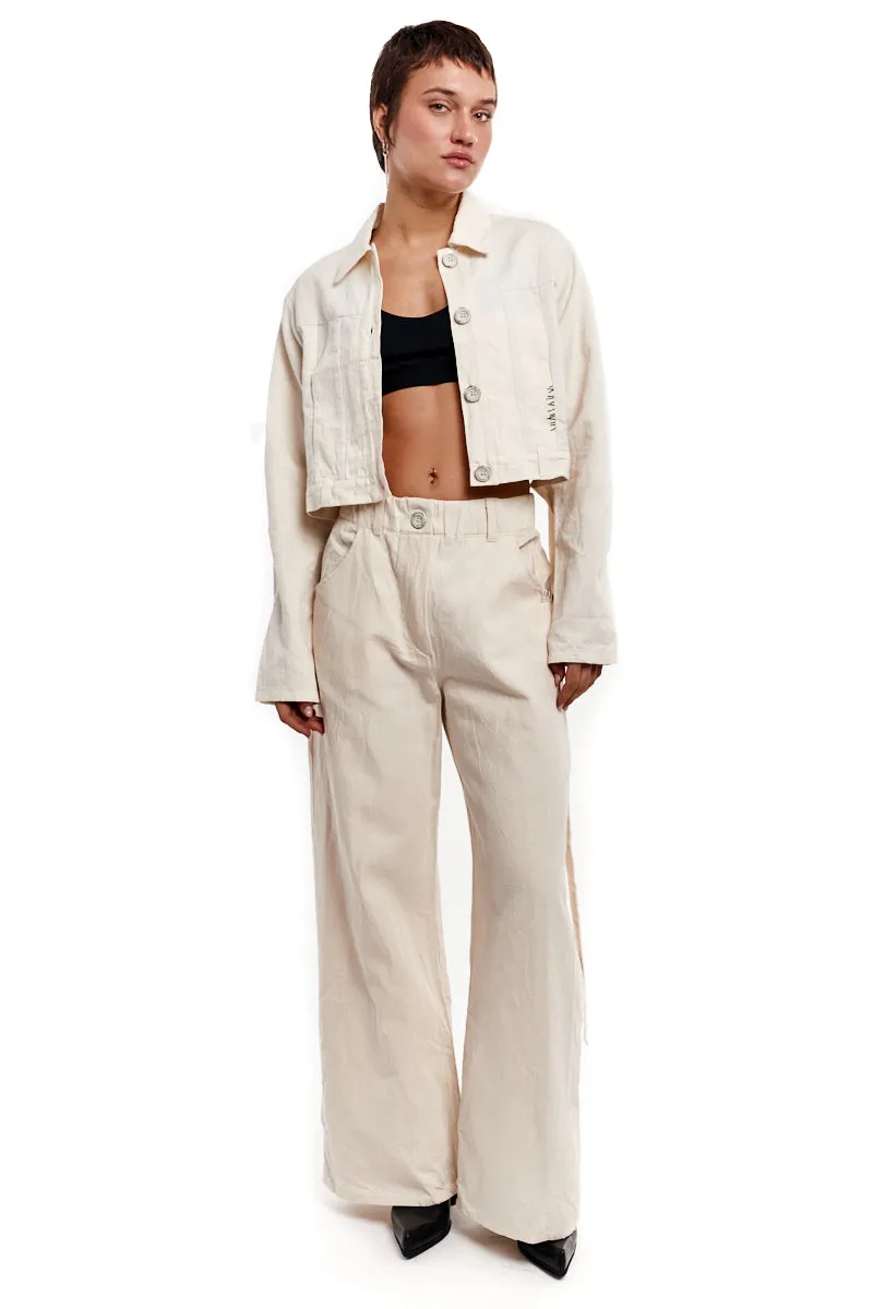 CREAM WRINKLED CROPPED DENIM JACKET