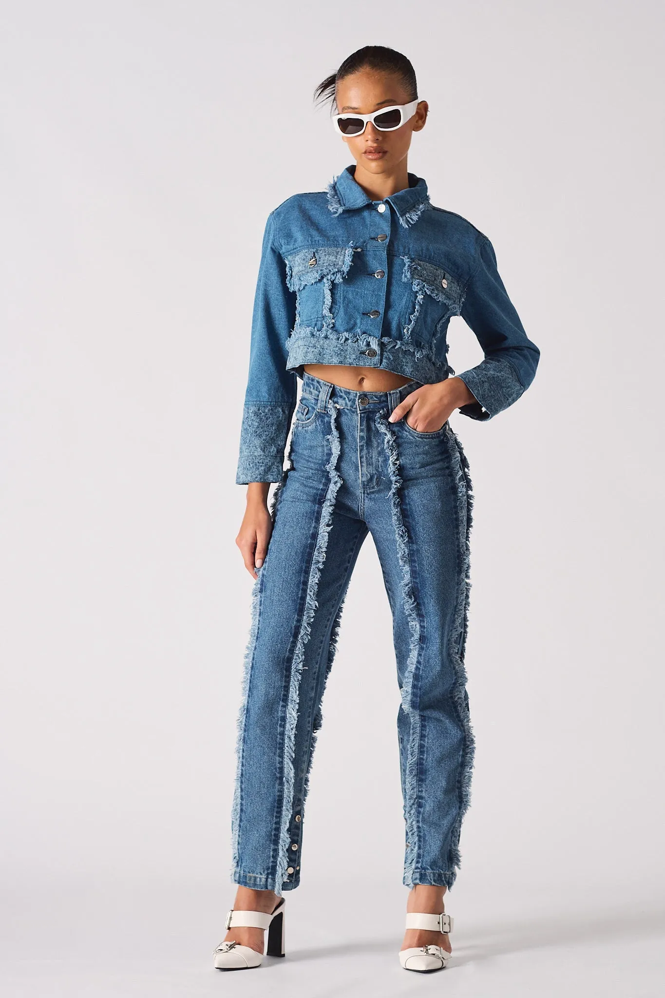 CROPPED DENIM JACKET - LIGHT BLUE