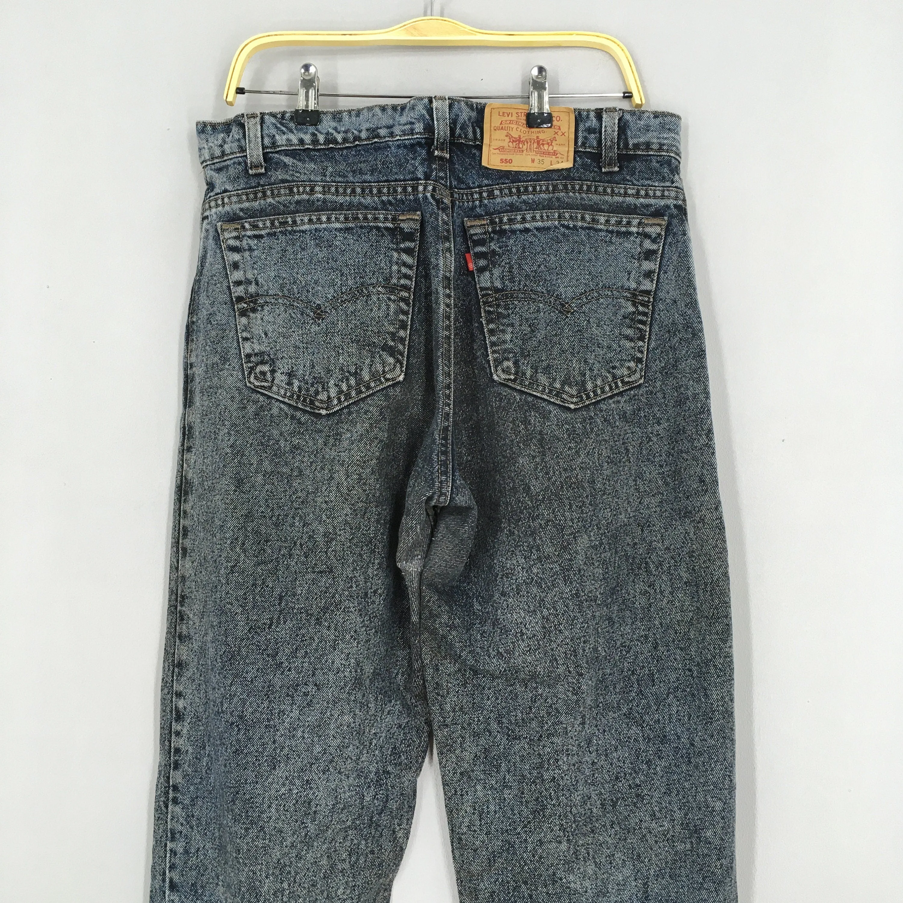 Levis 550 Dark Gray Jeans Size 33x34