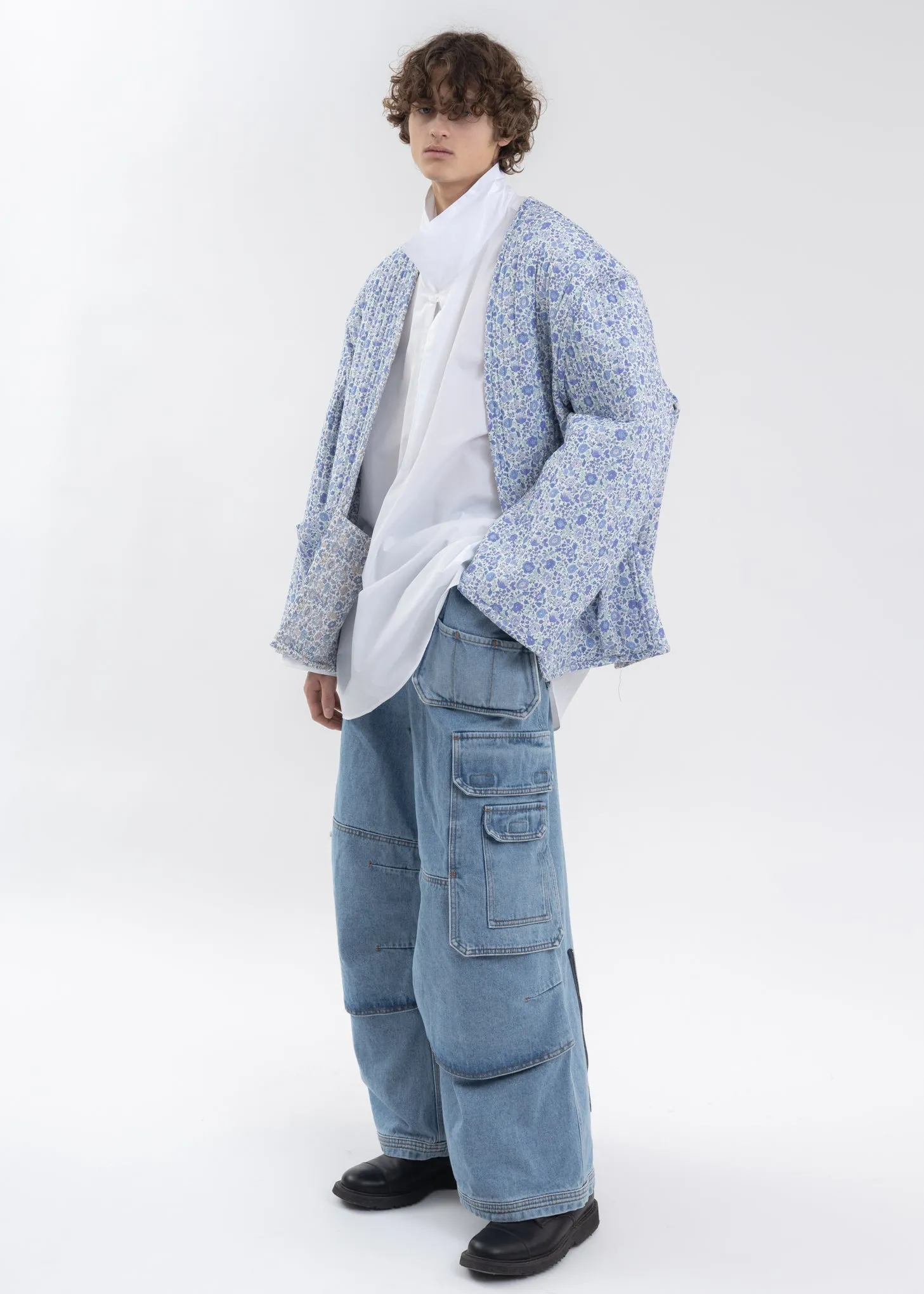 LIGHT BLUE AND ECRU FLOWERS REVERSIBLE QUILTED CROPPED COAT