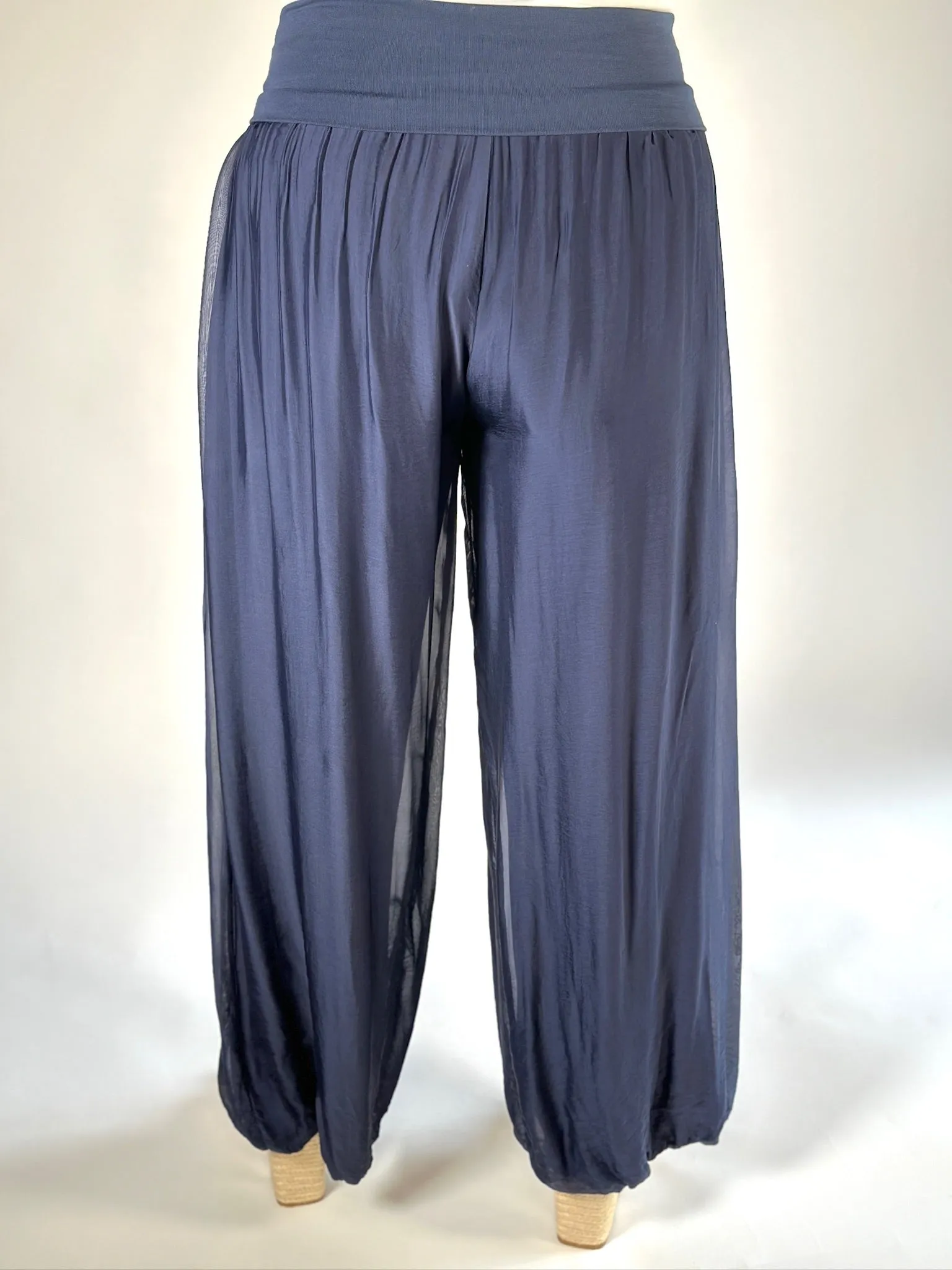 Regular Silk Floaty Trousers | Navy
