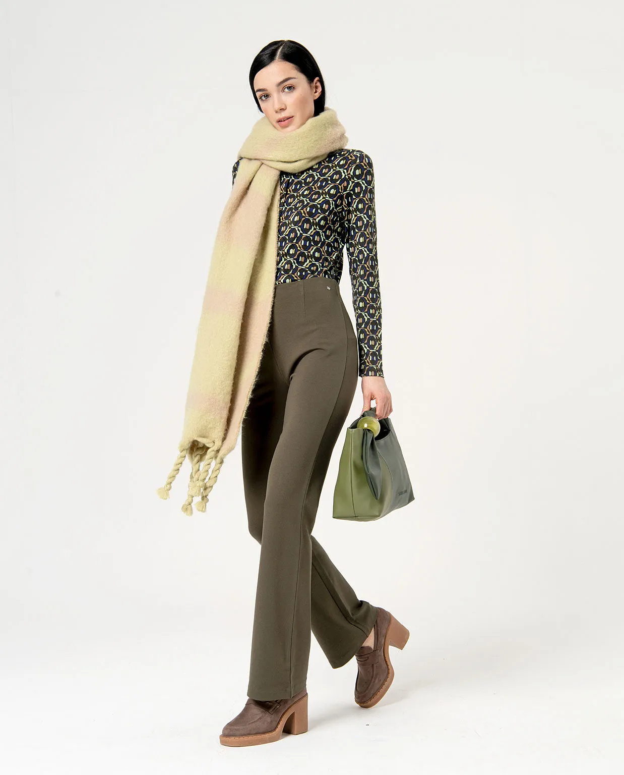Surkana flare trousers knitted blunt knit khaki