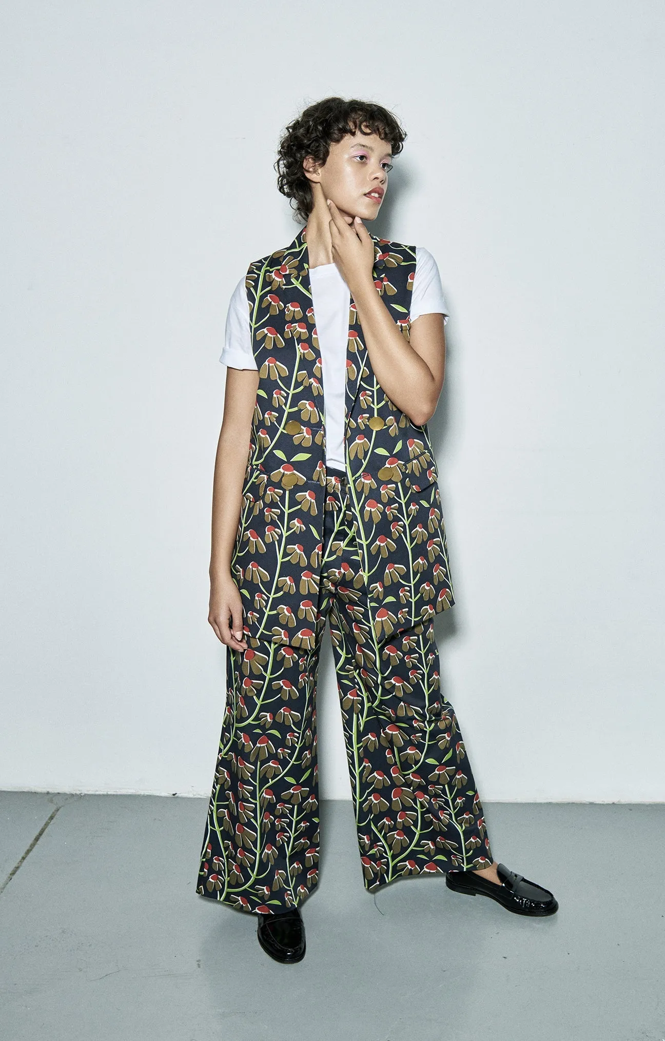 Szegfu Flared Canvas Trousers Chamomile