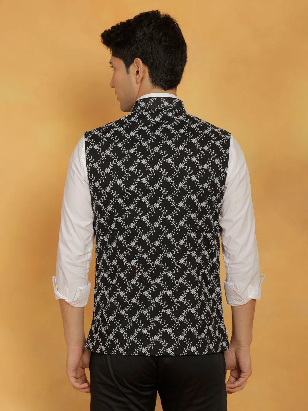 VASTRAMAY Men's Black Cotton Nehru Jacket