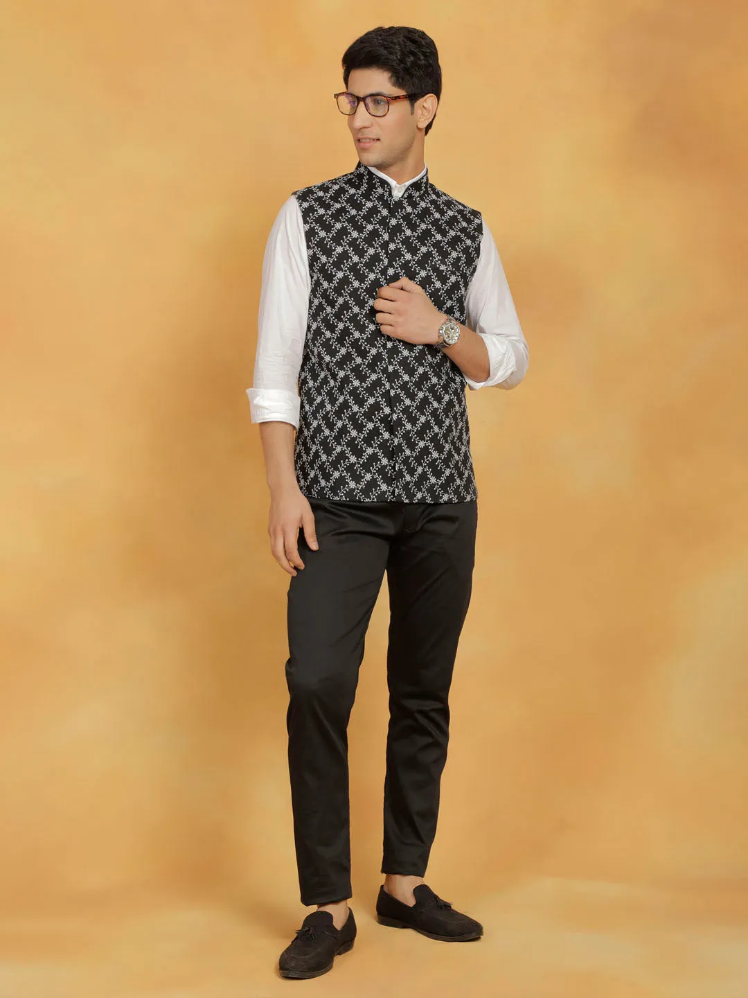 VASTRAMAY Men's Black Cotton Nehru Jacket
