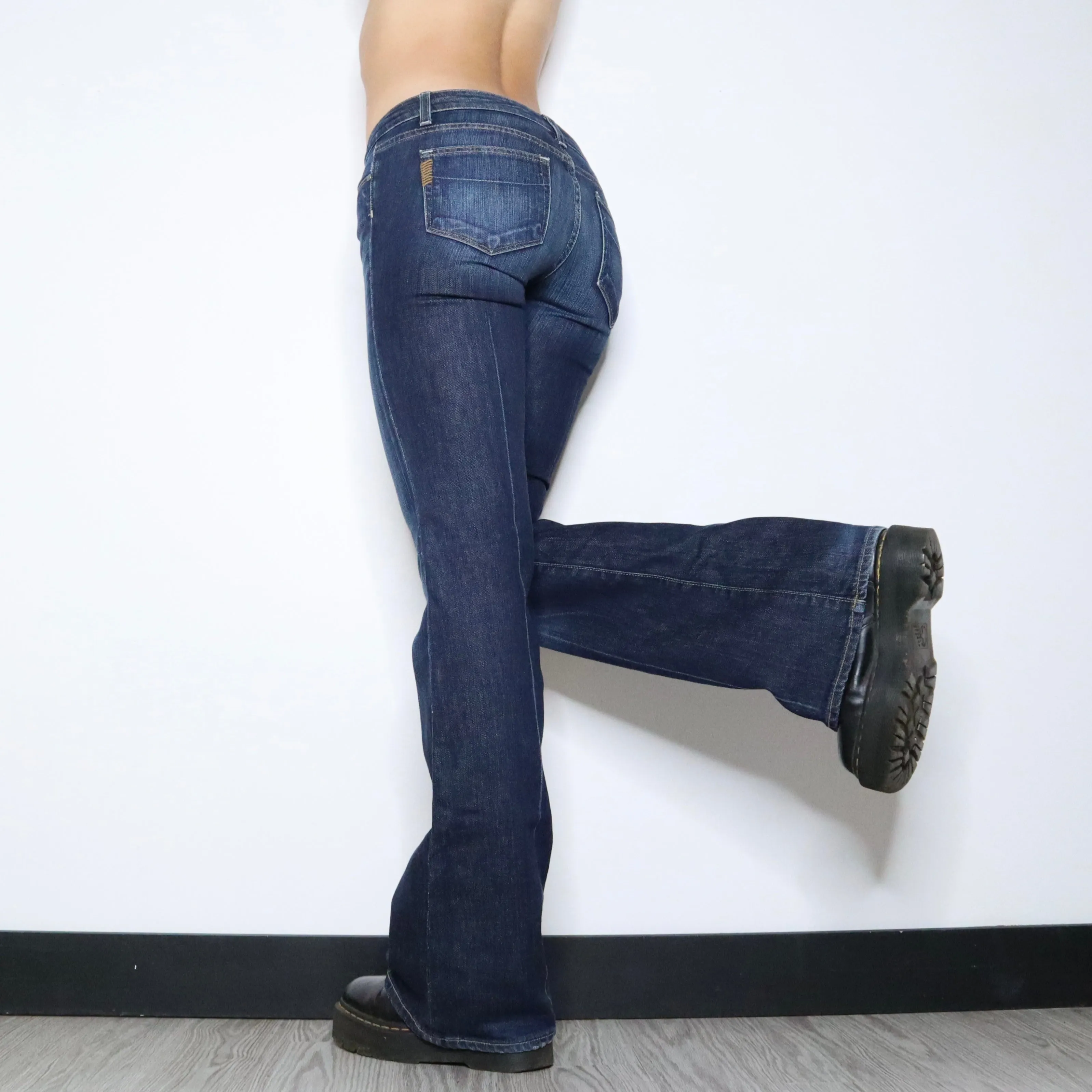 Y2K Low Rise Flared Jeans (Small)